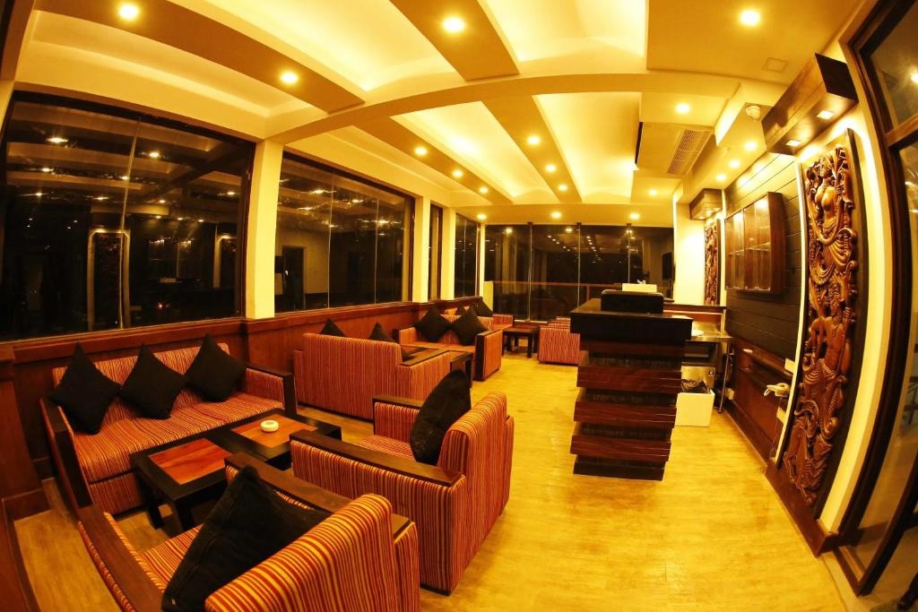 هتل بلو بیچ وادووا